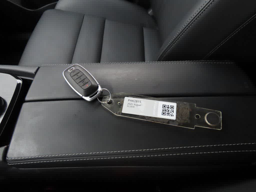 Thumbnail: 2025 Nissan Rogue - 27