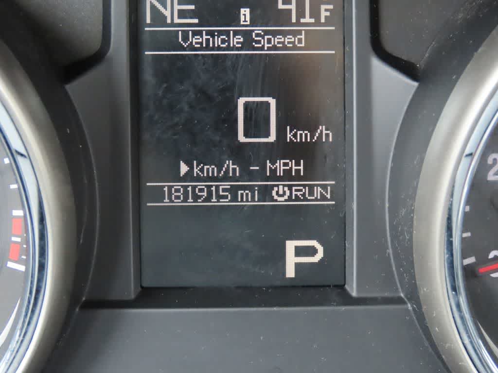 Thumbnail: 2011 Jeep Grand Cherokee - 27