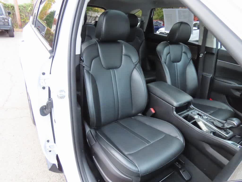 Thumbnail: 2022 Kia Sorento - 19