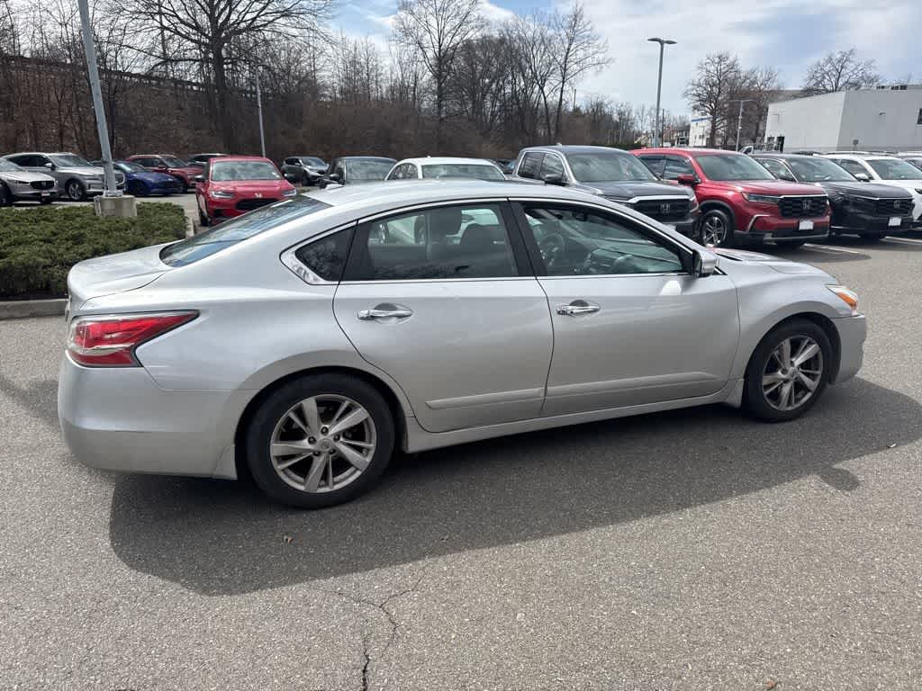 Thumbnail: 2015 Nissan Altima - 7