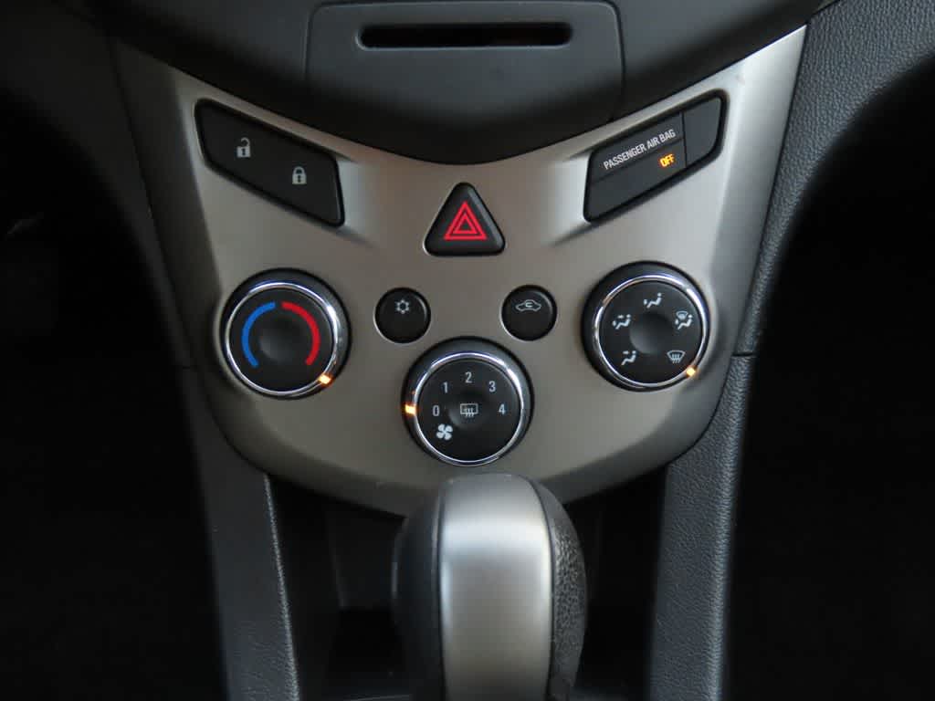 Thumbnail: 2013 Chevrolet Sonic - 18