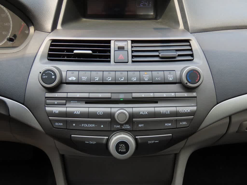Thumbnail: 2011 Honda Accord - 17