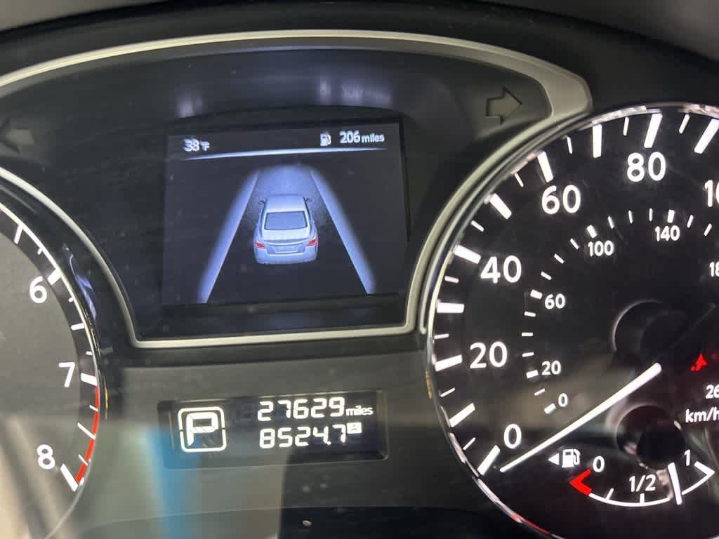 Thumbnail: 2015 Nissan Altima - 15