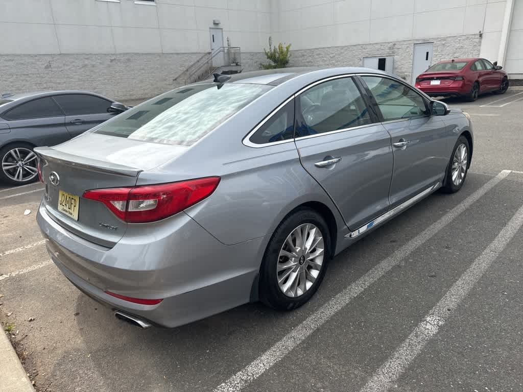 Thumbnail: 2015 Hyundai Sonata - 9
