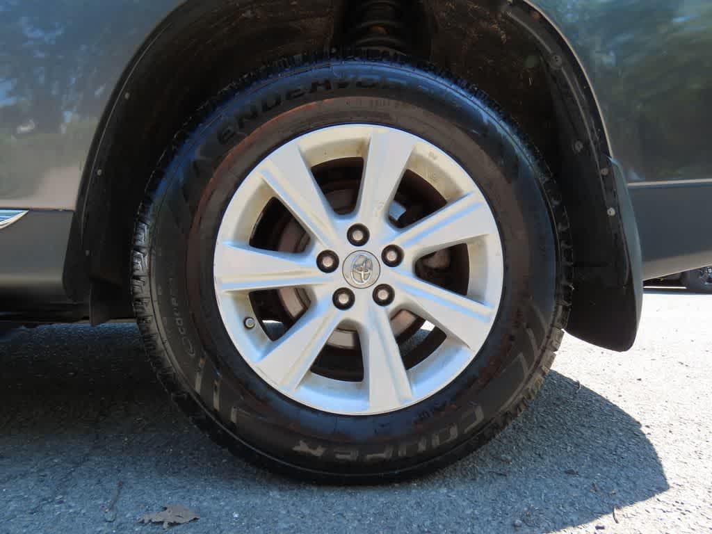 Thumbnail: 2013 Toyota Highlander - 9