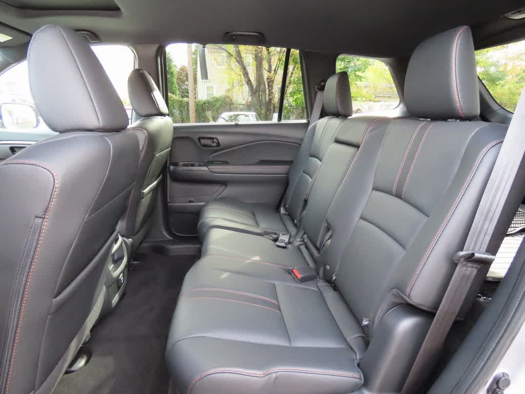 Thumbnail: 2022 Honda Passport - 14