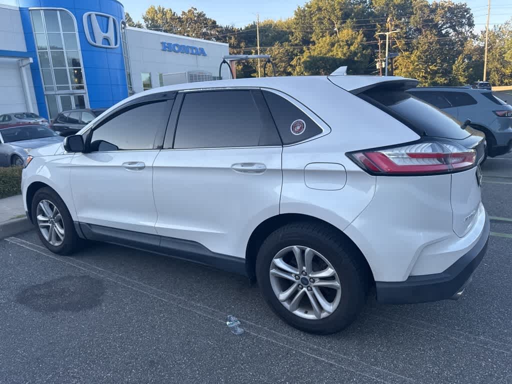 Thumbnail: 2019 Ford Edge - 10