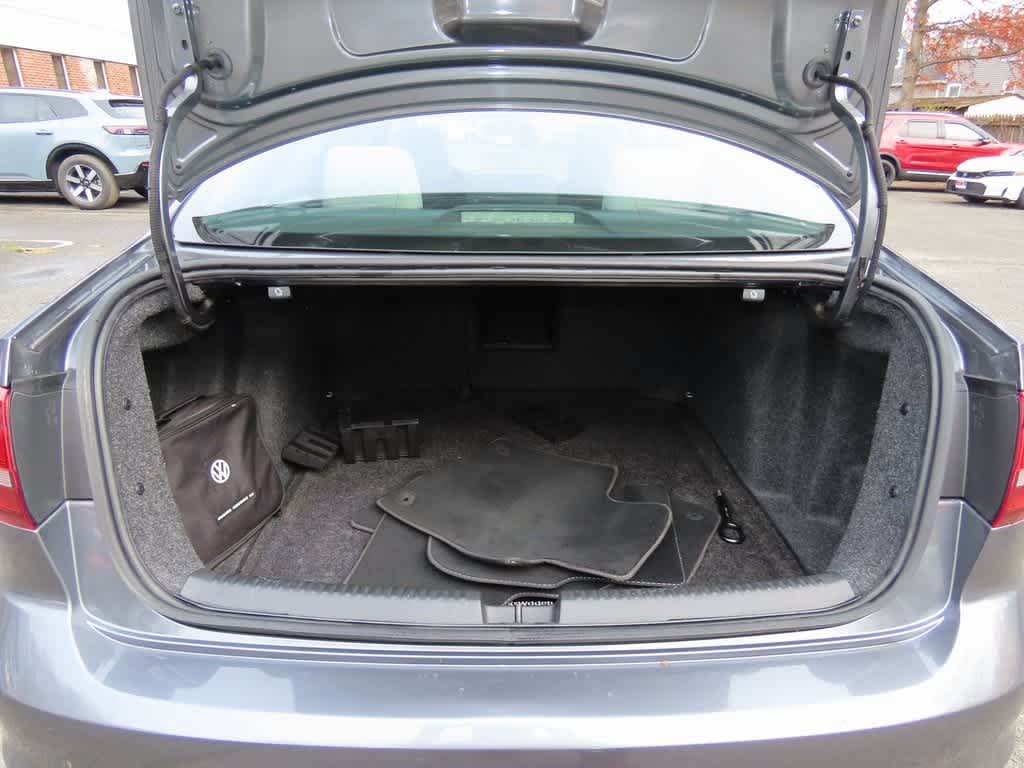 Thumbnail: 2016 Volkswagen Jetta - 11