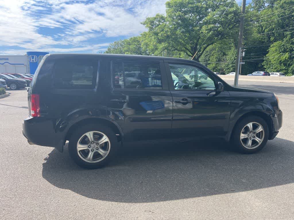 Thumbnail: 2015 Honda Pilot - 16