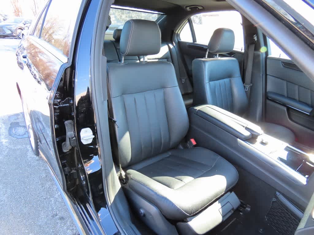 Thumbnail: 2016 Mercedes-Benz E-Class - 17