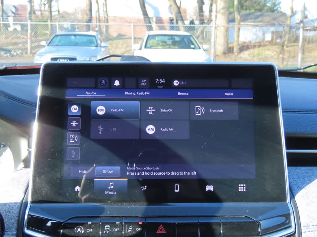 Thumbnail: 2022 Jeep Compass - 21