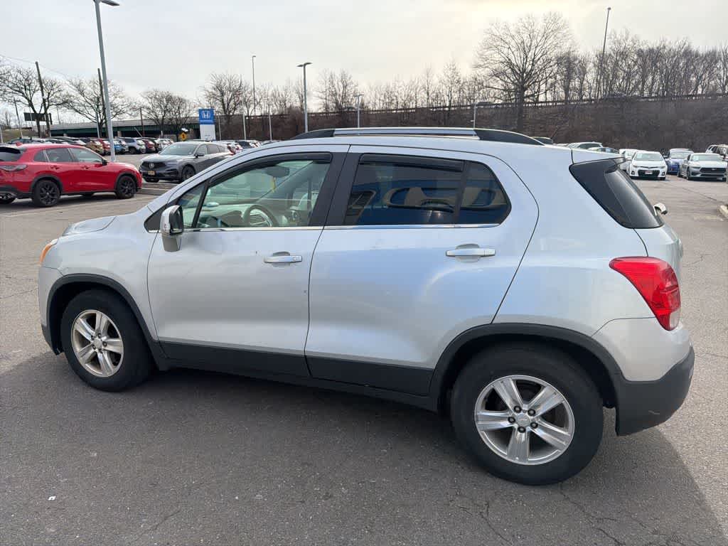 Thumbnail: 2016 Chevrolet Trax - 12