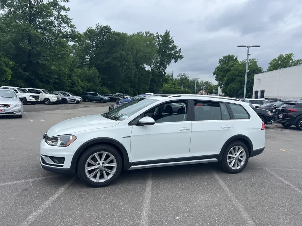 2017 Volkswagen Golf Alltrack SE 19