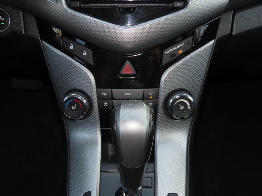 Thumbnail: 2014 Chevrolet Cruze - 21