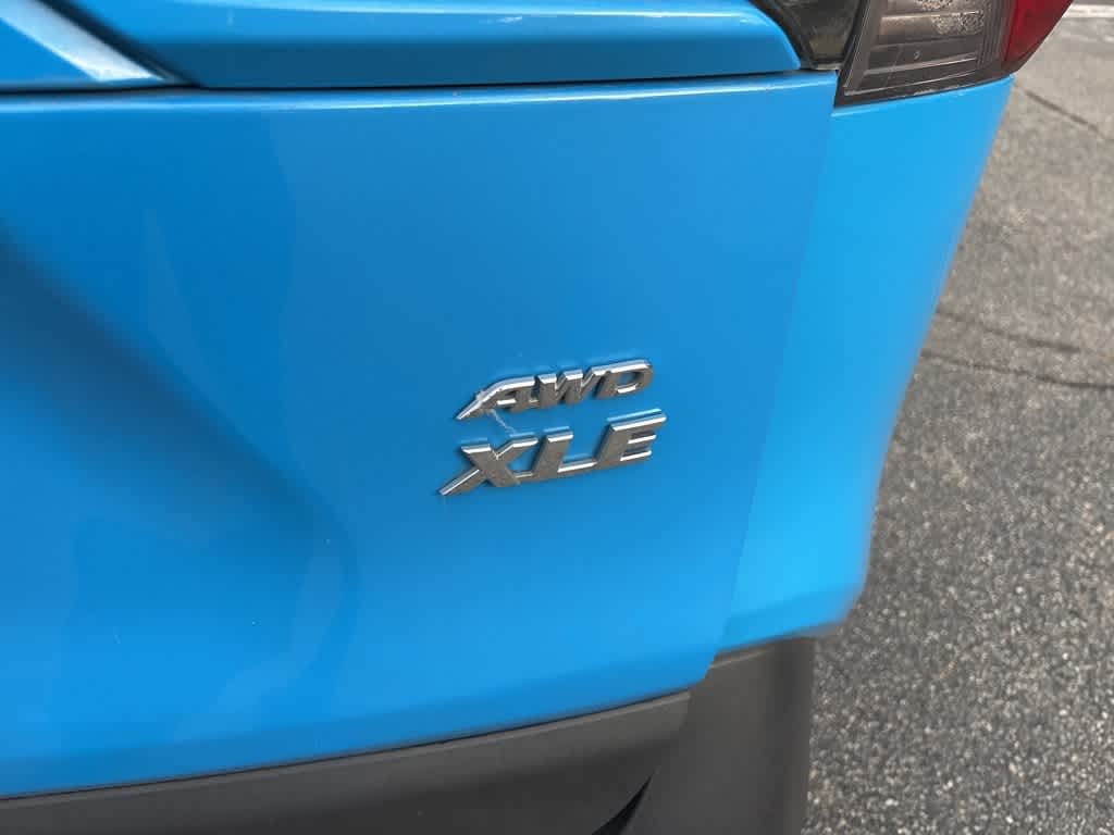 Thumbnail: 2019 Toyota RAV4 - 15