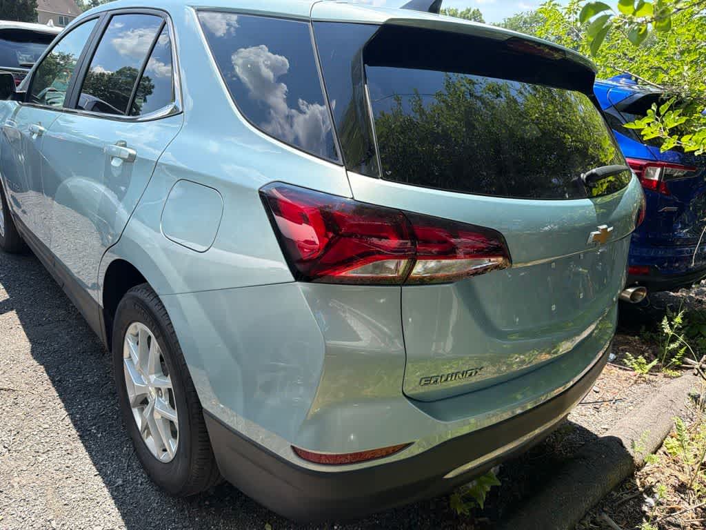 Thumbnail: 2022 Chevrolet Equinox - 14
