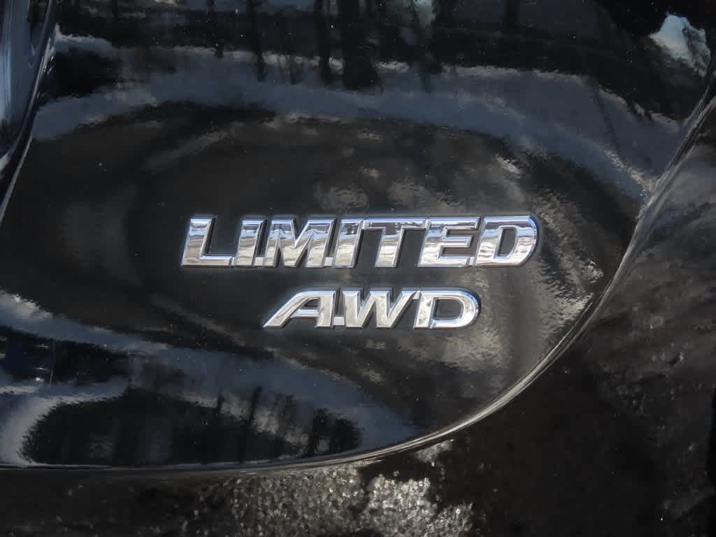 Thumbnail: 2015 Toyota RAV4 - 8