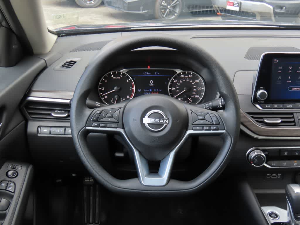 Thumbnail: 2025 Nissan Altima - 17