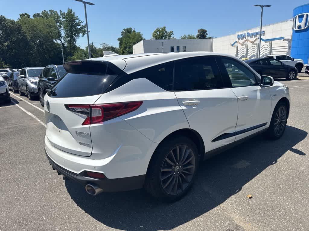 Thumbnail: 2022 Acura RDX - 10