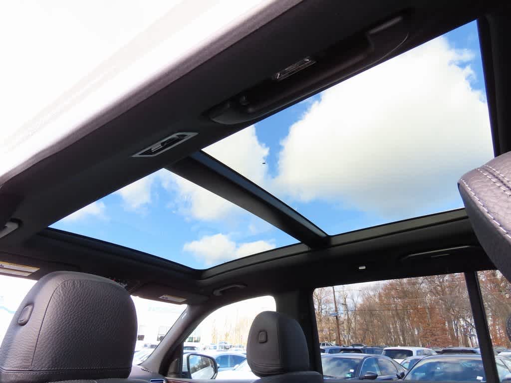 Thumbnail: 2024 Mercedes-Benz GLS - 17