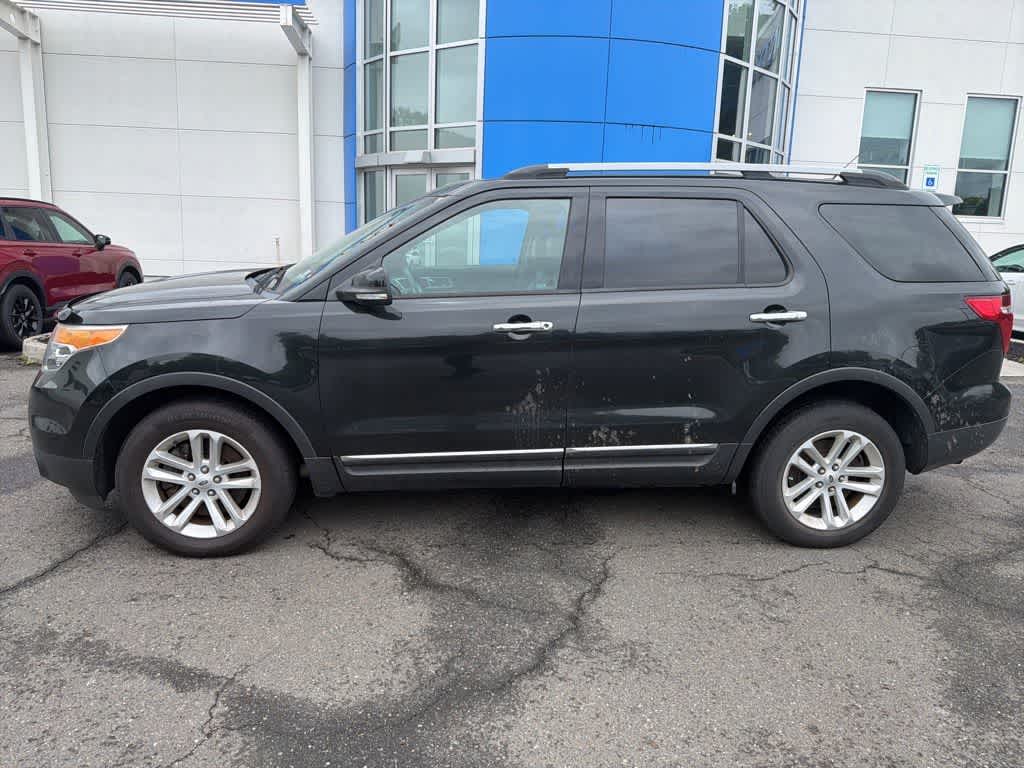 Thumbnail: 2015 Ford Explorer - 5