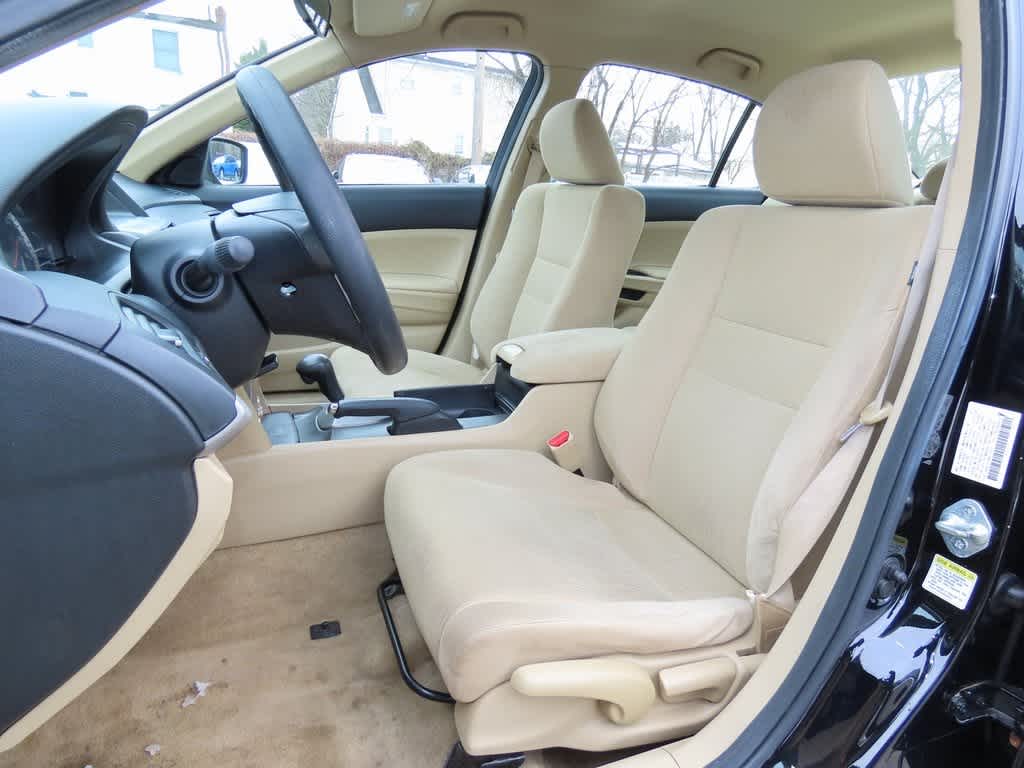 Thumbnail: 2011 Honda Accord - 11