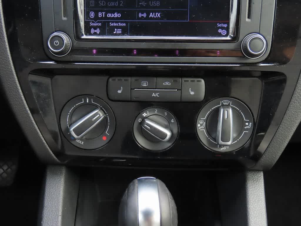 Thumbnail: 2016 Volkswagen Jetta - 20