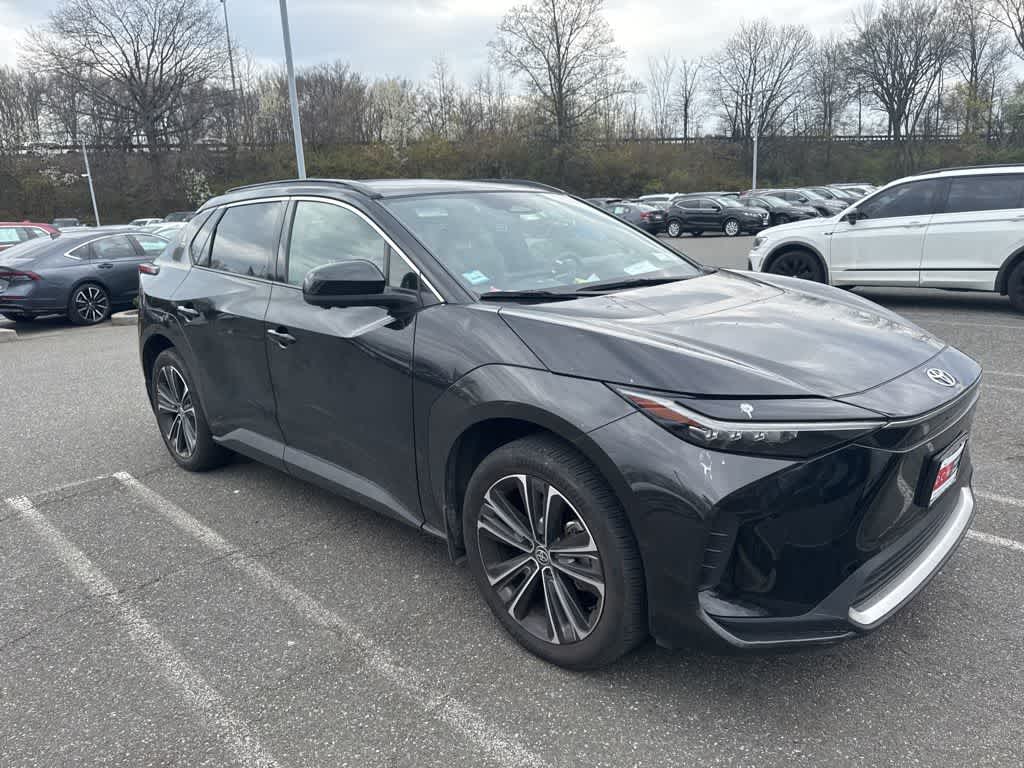 Thumbnail: 2023 Toyota bZ4X - 11