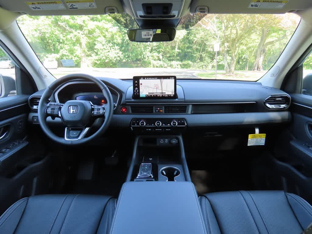 Thumbnail: 2025 Honda Pilot - 18