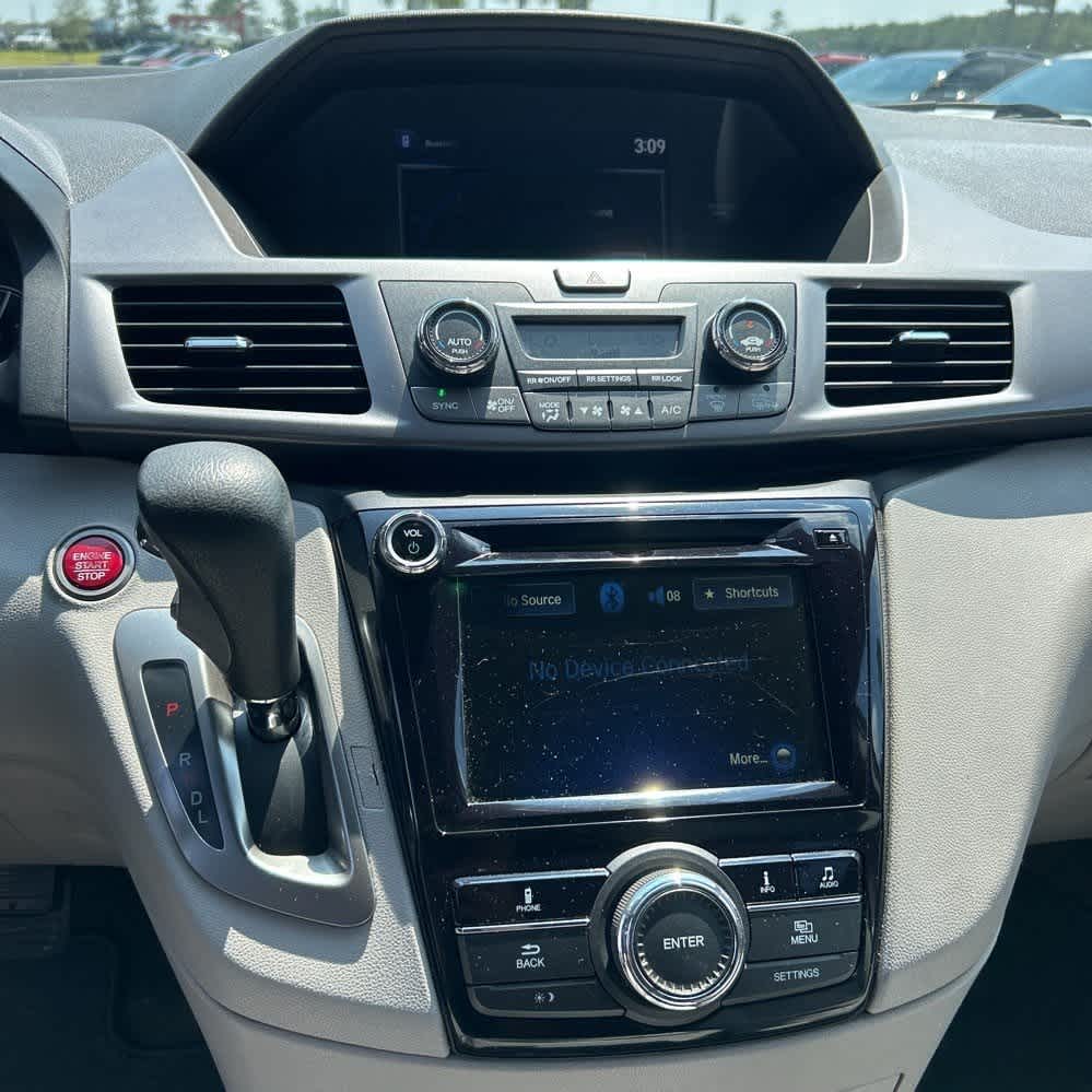 Thumbnail: 2015 Honda Odyssey - 12