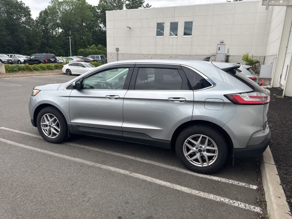 Thumbnail: 2023 Ford Edge - 10