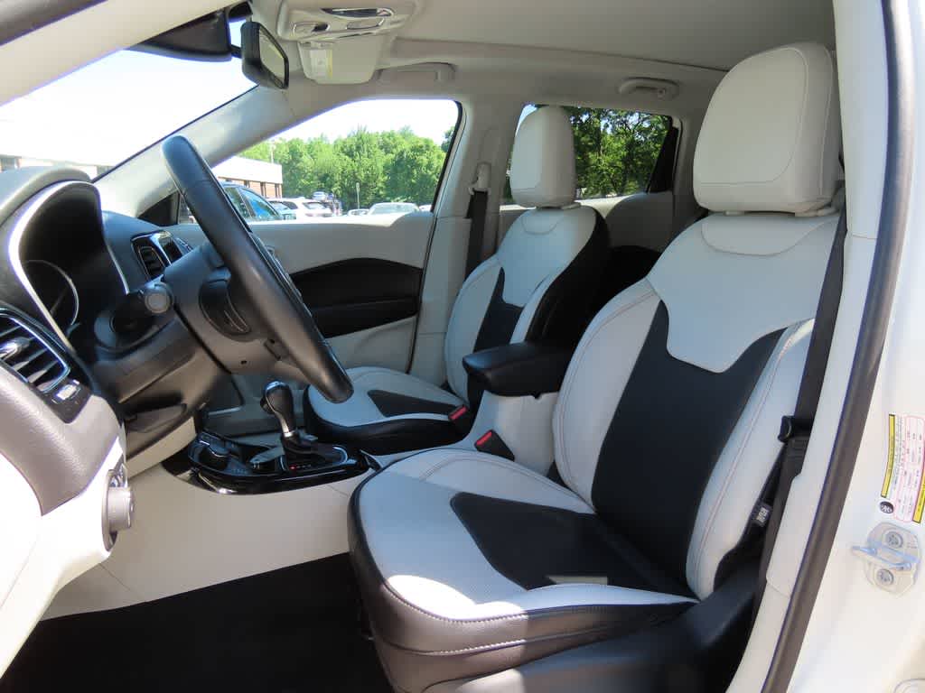 Thumbnail: 2021 Jeep Compass - 13