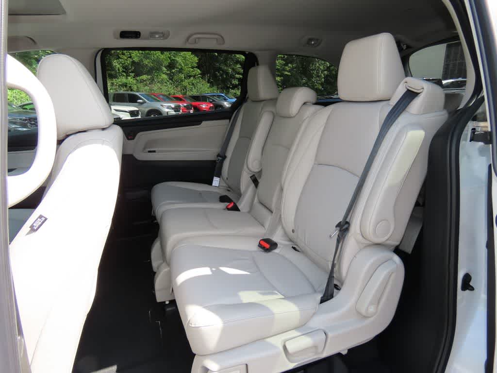 Thumbnail: 2026 Honda Odyssey - 13