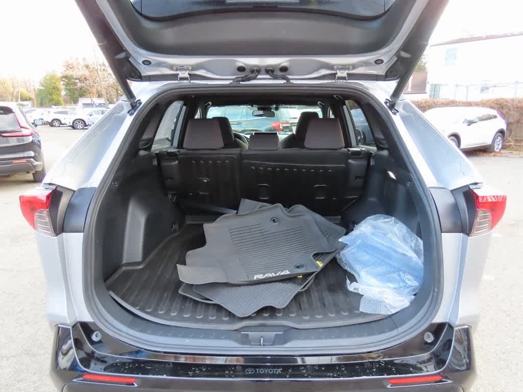 Thumbnail: 2023 Toyota RAV4 - 12