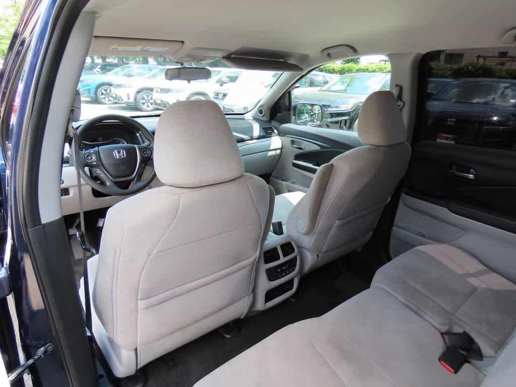 Thumbnail: 2016 Honda Pilot - 16