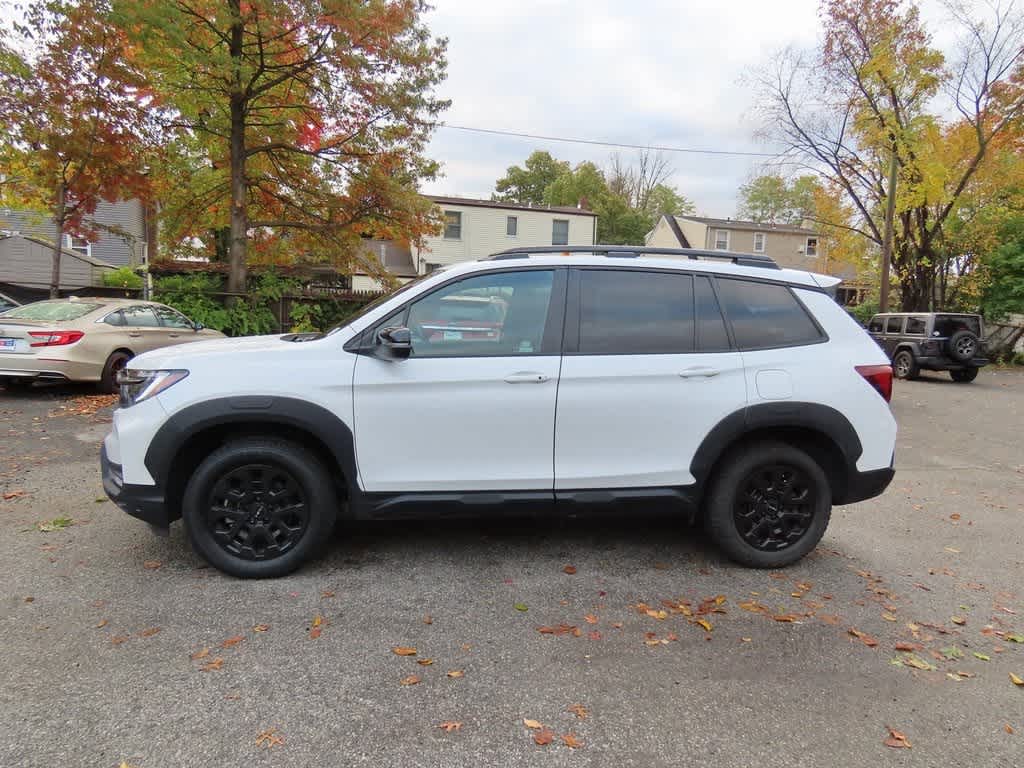 Thumbnail: 2022 Honda Passport - 3