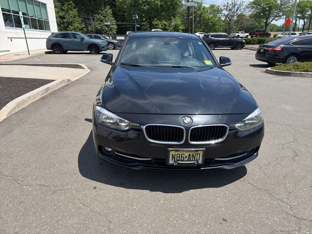 Thumbnail: 2016 BMW 3 Series - 26