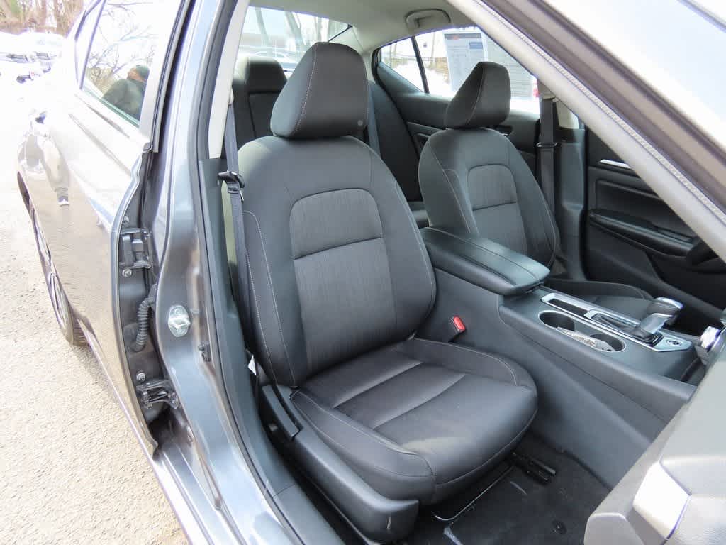 Thumbnail: 2022 Nissan Altima - 16