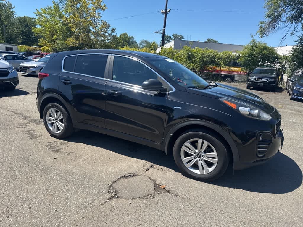 Thumbnail: 2017 Kia Sportage - 27