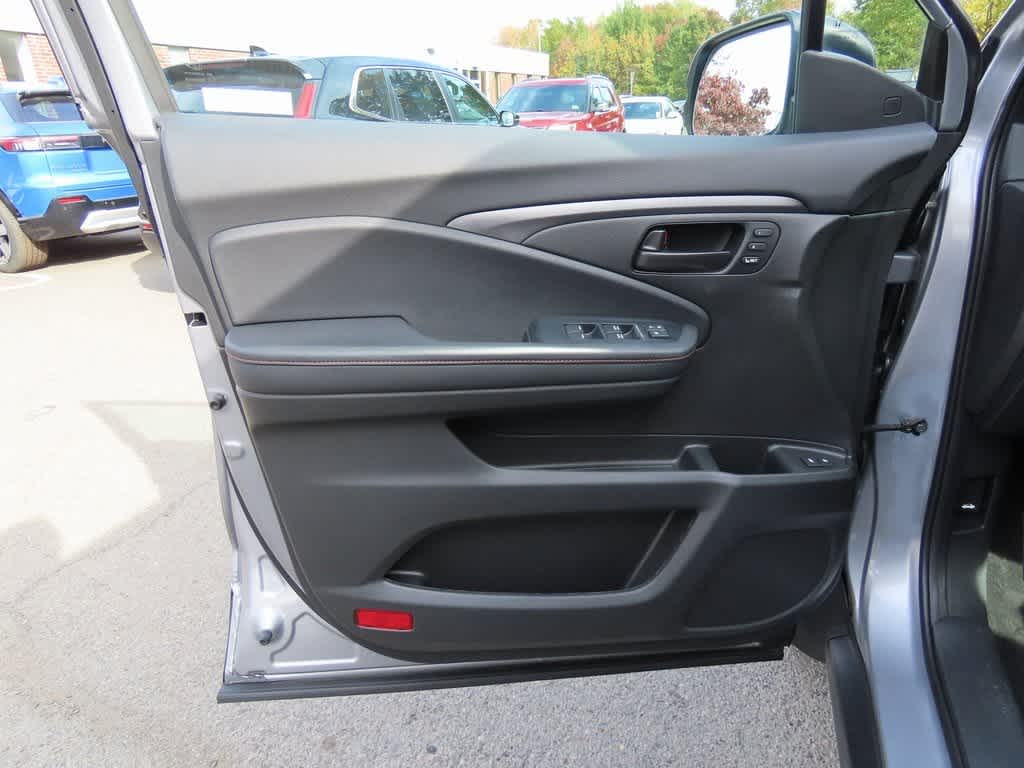 Thumbnail: 2022 Honda Passport - 16