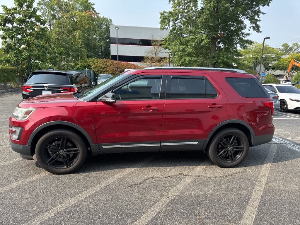 Thumbnail: 2016 Ford Explorer - 3