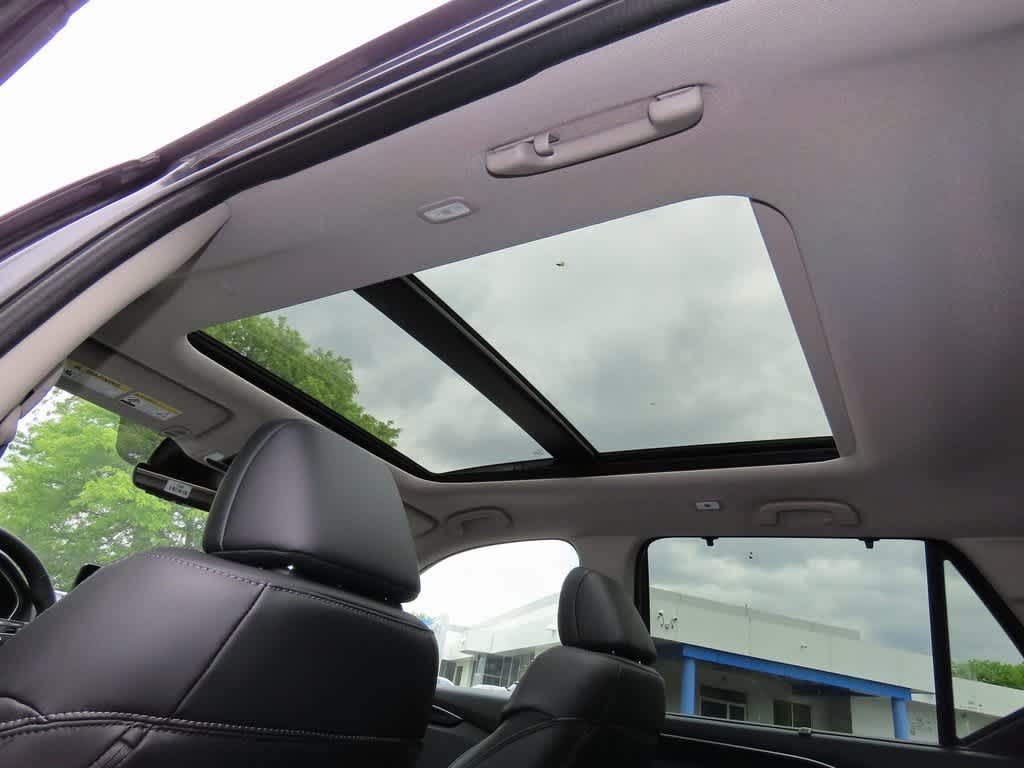 2025 Honda Pilot Touring 16