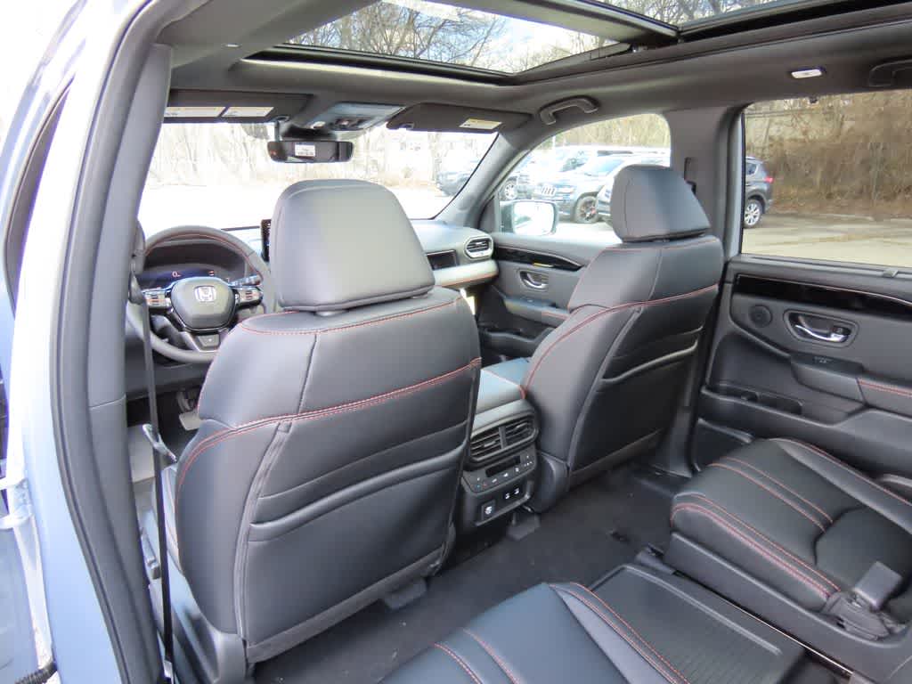 Thumbnail: 2026 Honda Pilot - 17