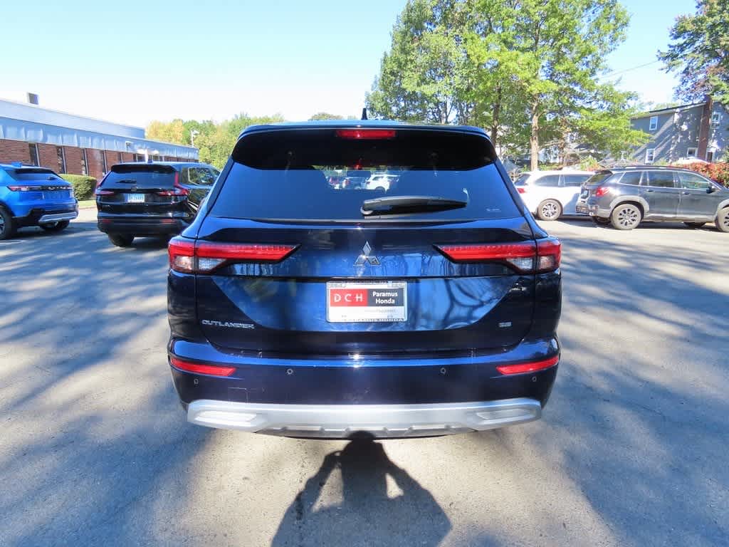 Thumbnail: 2024 Mitsubishi Outlander - 5