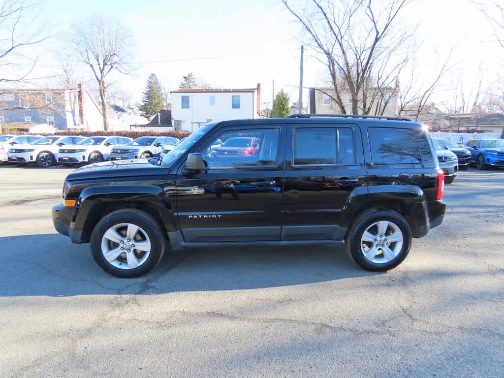 Thumbnail: 2013 Jeep Patriot - 3