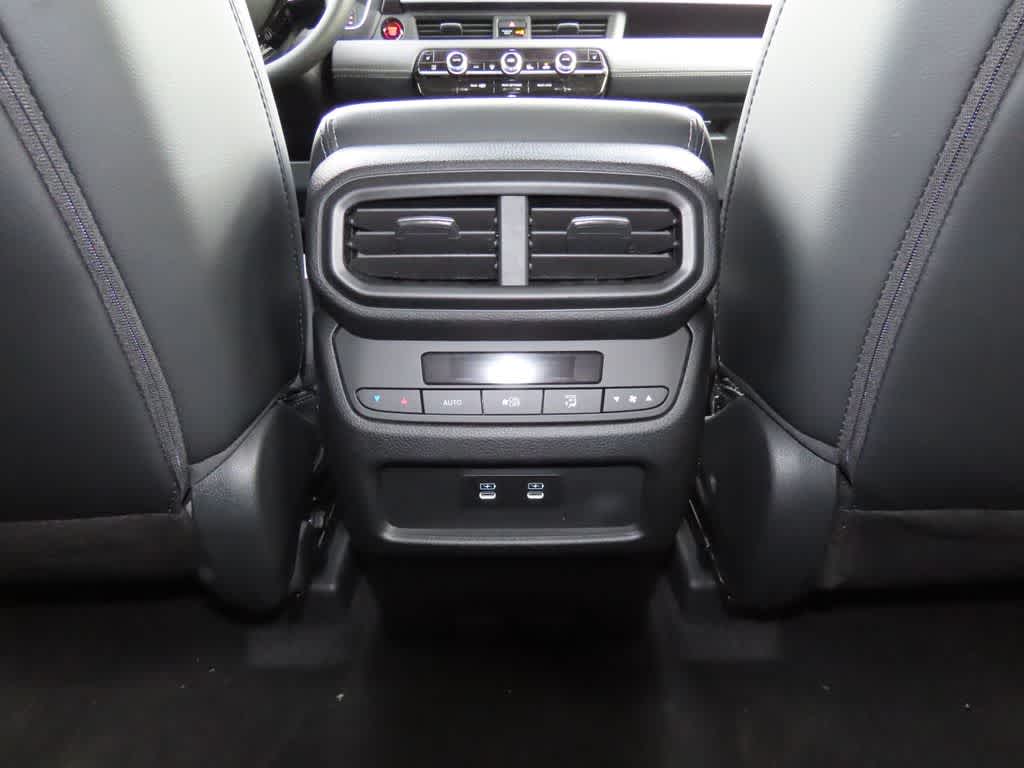 Thumbnail: 2026 Honda Pilot - 26