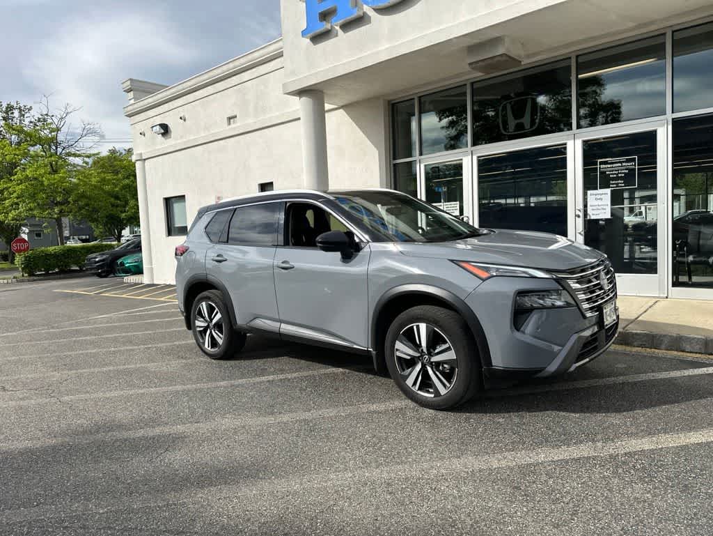 Thumbnail: 2025 Nissan Rogue - 3