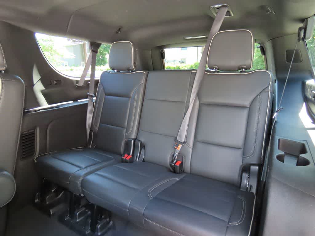 Thumbnail: 2023 Chevrolet Suburban - 14