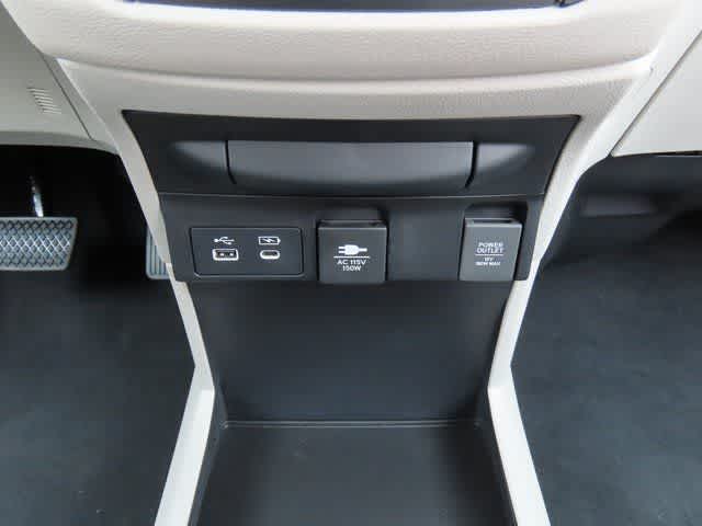 Thumbnail: 2026 Honda Odyssey - 25