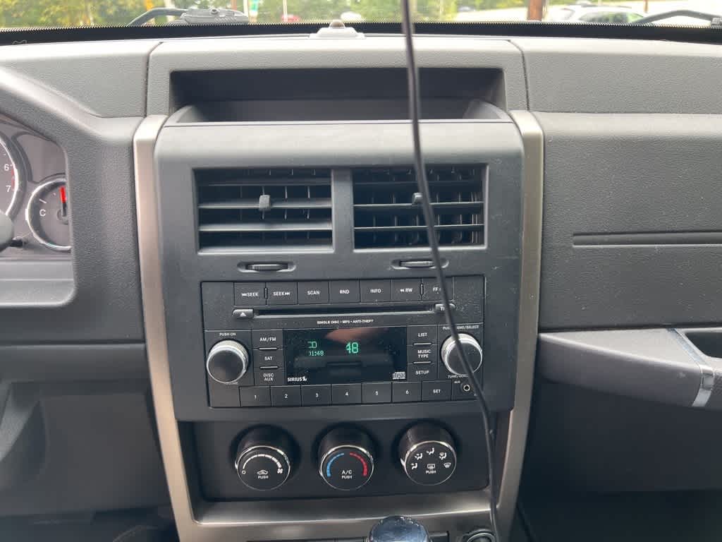 Thumbnail: 2012 Jeep Liberty - 15